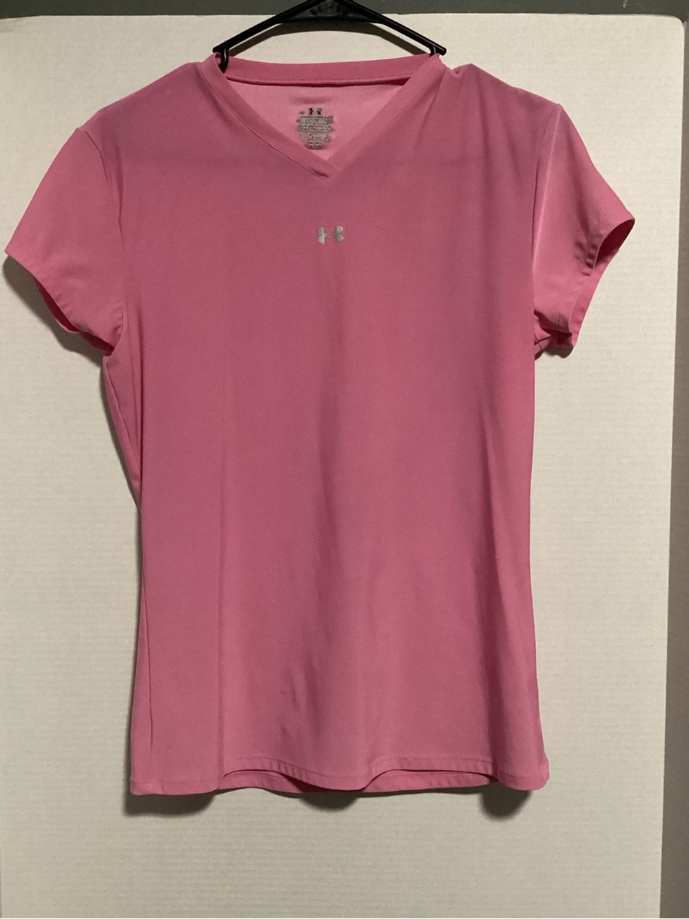 Under Armour Women’s Pink V-Neck Active Tee